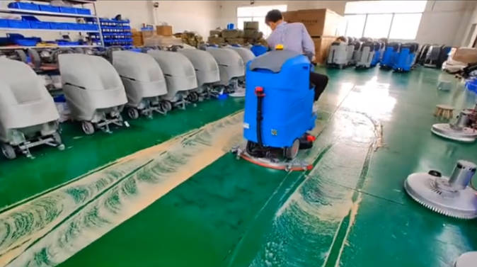 塔城2023年还在用人工的物业保洁不妨试试洗地机吧